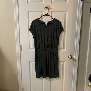 H&M dress with pockets